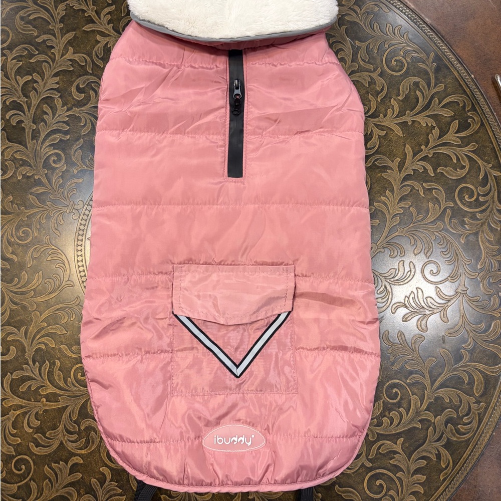 Adjustable reflective windproof, waterproof. Pet coat
